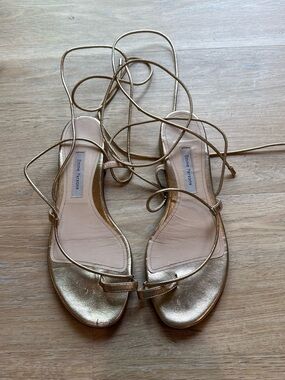 Emme Parsons Gold Metallic Sandal With Toe Strap and Ankle Wrap 37